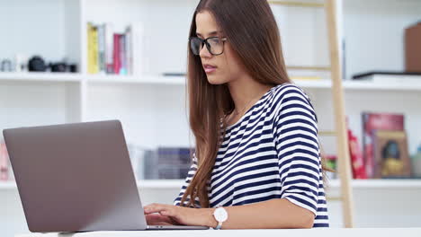 Dieses-Wochenende-Habe-Ich-Pläne-Mit-Meinem-Laptop