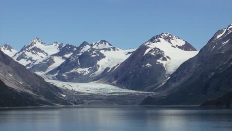 Landscape-of-Alaska.-Glacier-and-snow-capped-mountain-range