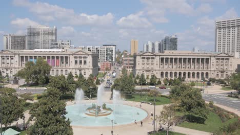 logan circle - philadelphia, pa - busy sunny day