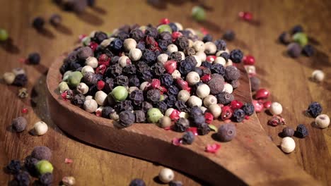 Mixed-peppercorns.-Dry-mix-peppercorns-close-up