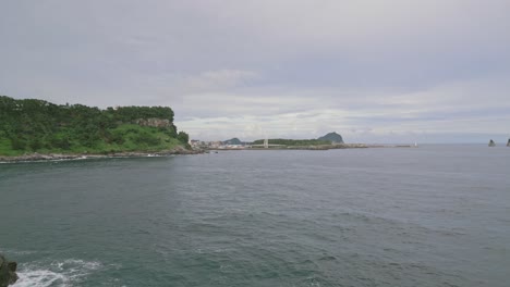 Entdecken-Sie-Die-Hwanguji-Schwimmbäder-In-Jeju,-Eine-Ruhige-Oase-Der-Freizeit-Und-Schönheit