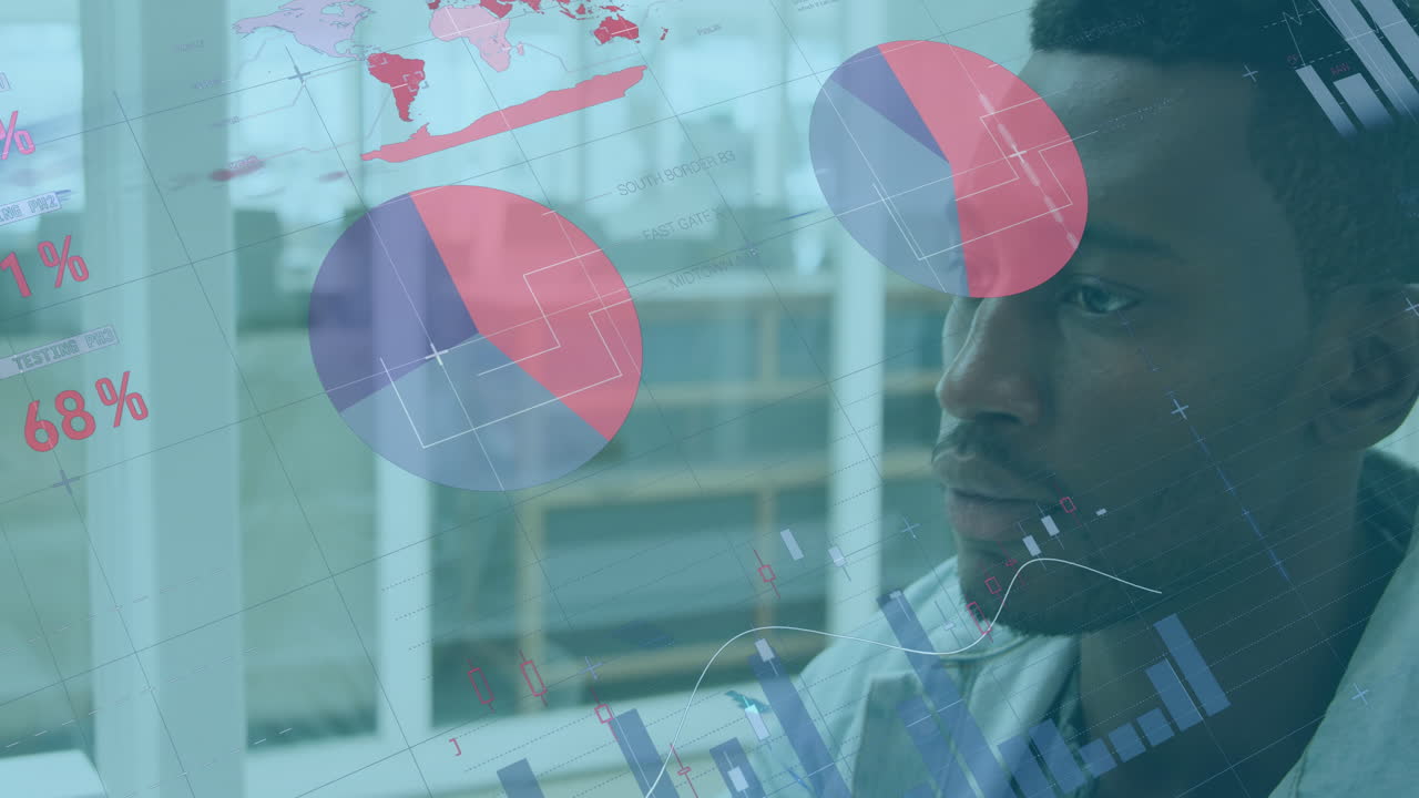 animación del procesamiento de datos sobre un hombre de negocios afroamericano que usa una computadora