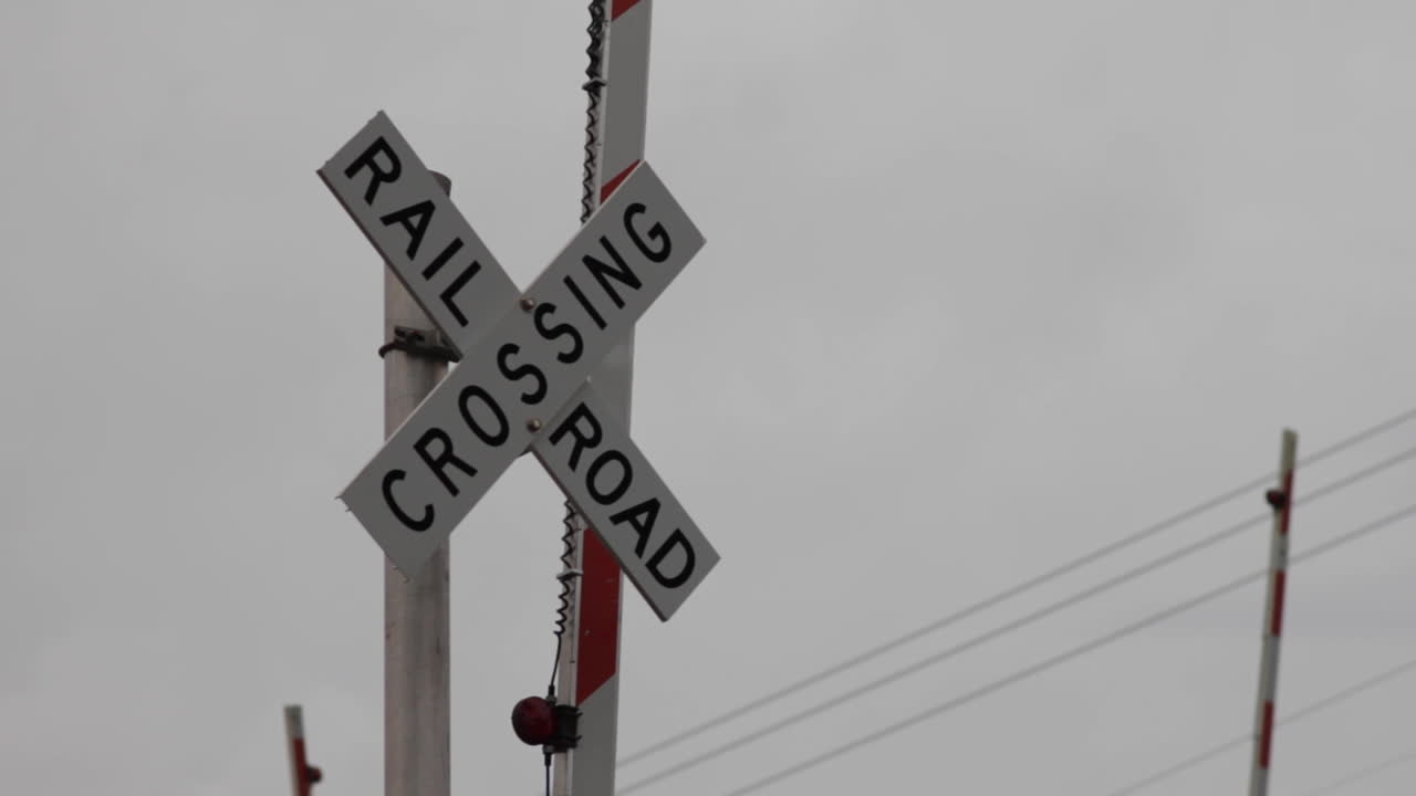 디어필드 해변의 철도 건널목