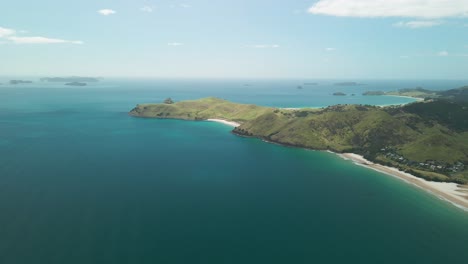 Volando-A-Lo-Largo-De-La-Costa-De-La-Costa-Este-De-Nueva-Zelanda