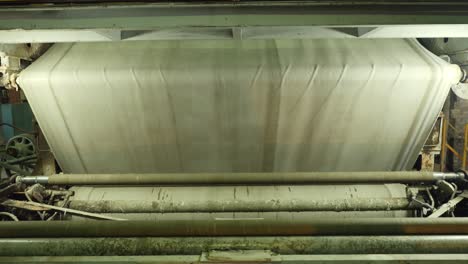 papermaking machine in operation