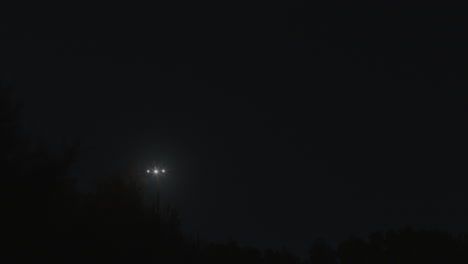 cielo nocturno con estrellas