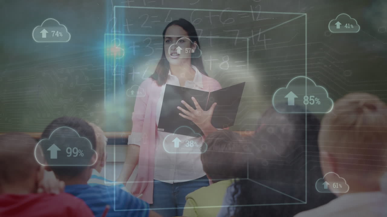 animación de procesamiento de datos y nubes sobre diversos escolares aprendiendo con el maestro