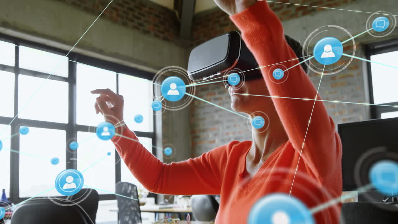 animación de redes de conexiones y mujer de negocios con teléfono vr auricular