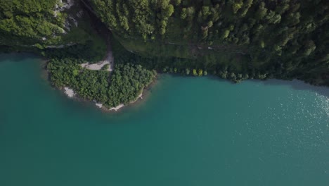 swiss nature, klöntalersee natural lake in switzerland, glarus landscape