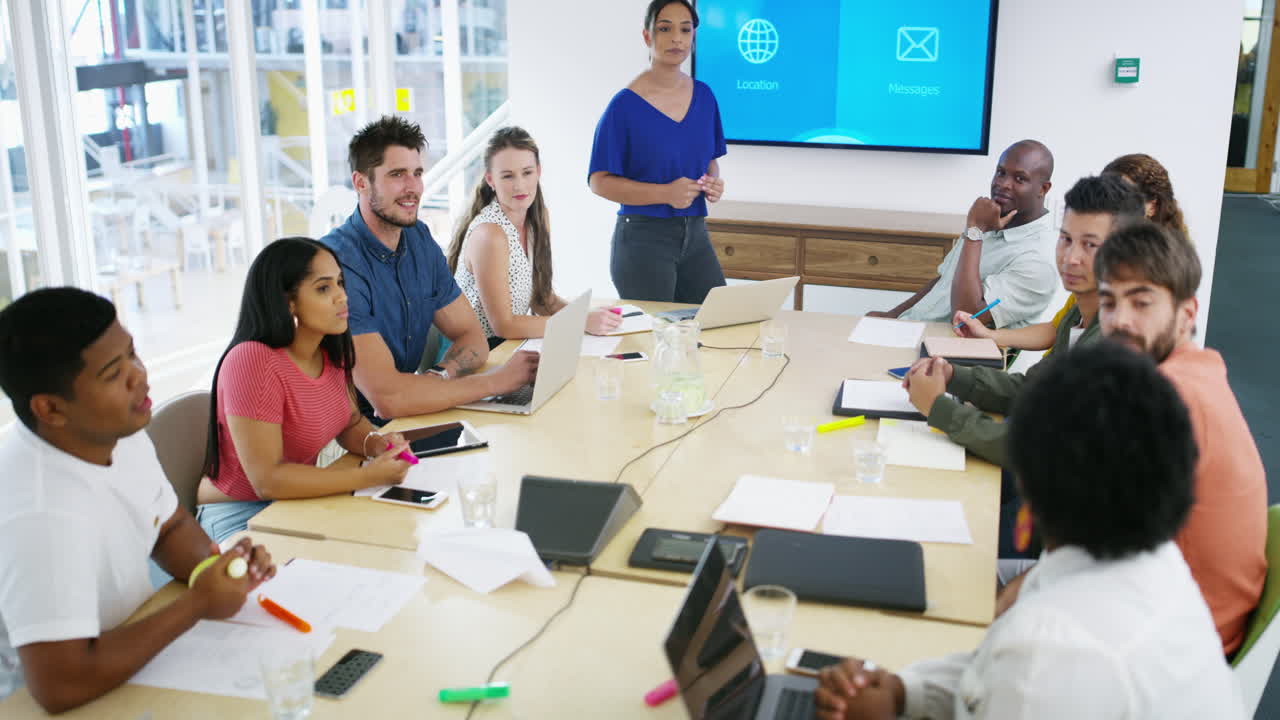 rebotando algunas grandes ideas alrededor de la habitación