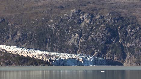 cruising close to reid glacier in alaska