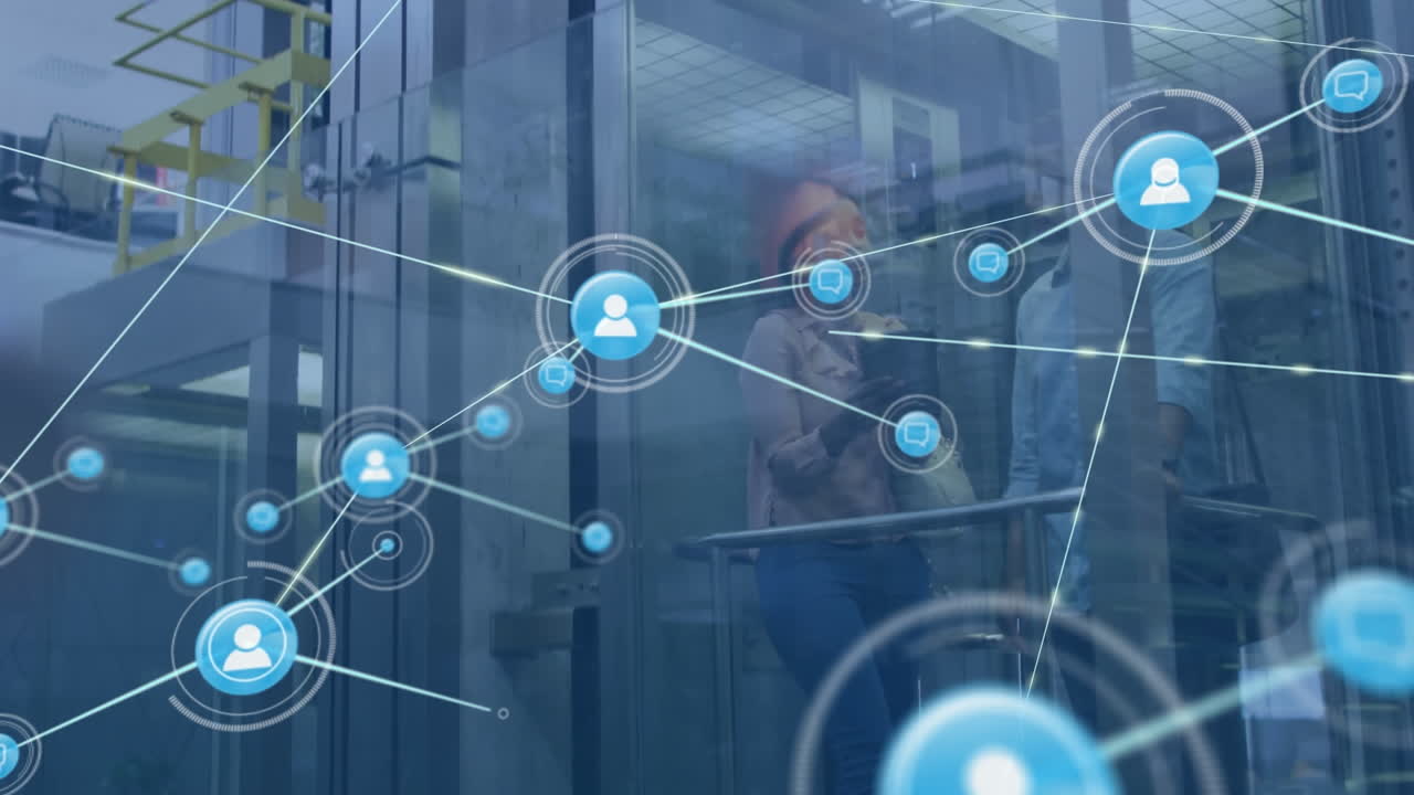 사무실의 엘리베이터에서 토론하는 다양한 남성과 여성에 대한 디지털 아이콘 네트워크의 애니메이션