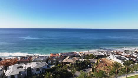 Strand-Vista-Park-Parking-Lot-With-A-View-Dana-Strands-Beach-And-Blue-Sea-In-Dana-Point,-California,-USA