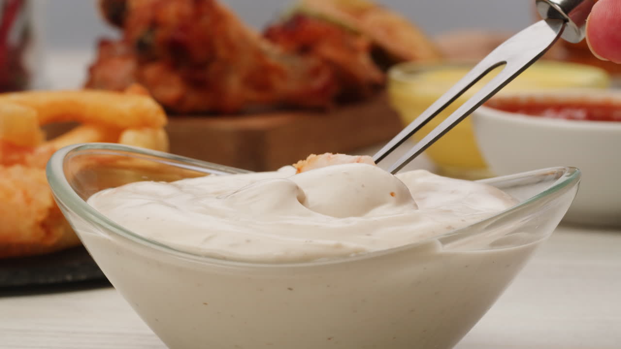 Shrimp in Creamy Sauce with Dipping Sauce