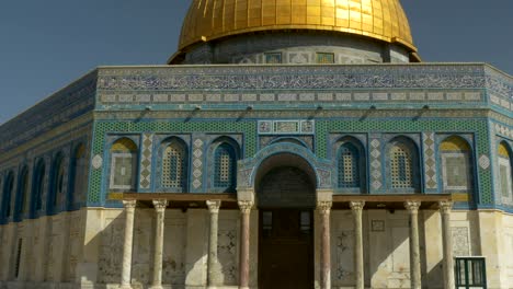 gimbal shot walking towards dome of the rock in jerusalem