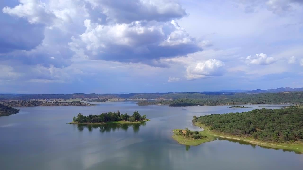 vista de la presa desde un dron