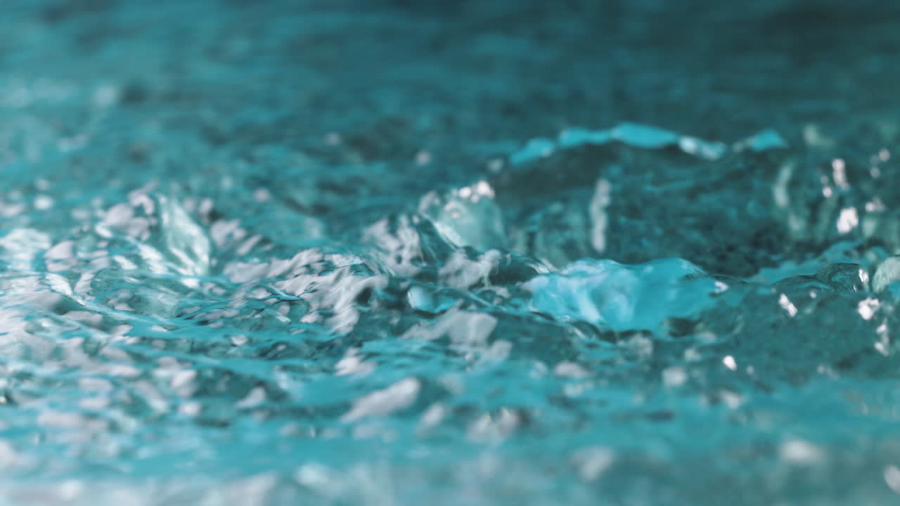 вода в движении