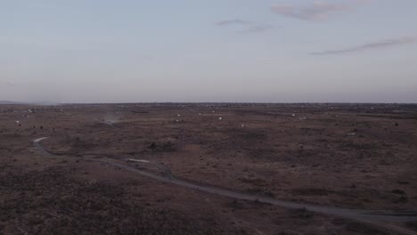 Wo-Einst-Die-Vegetation-üppig-Wuchs,-Ist-Heute-Eine-Ausgetrocknete-Oberfläche-übrig