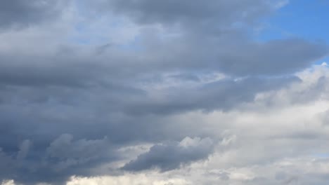 las nubes el lapso de tiempo, el cielo tormentoso