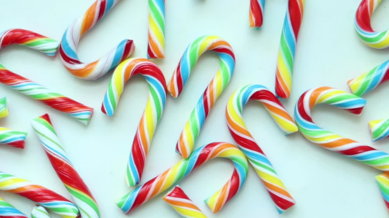 los coloridos caramelos de navidad