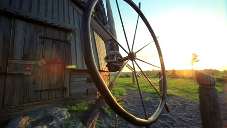 Rad-Zum-Starten-Einer-Windmühle.-Landmaschinen-Für-Windmühlen