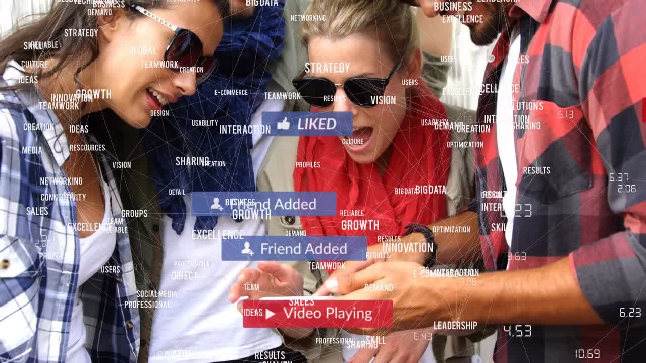 animación de la red de conexiones y textos sobre diversas personas que usan teléfonos inteligentes