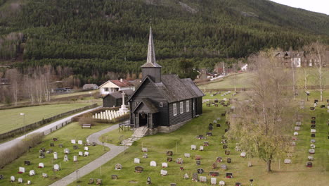 Kopie-Einer-älteren-Kirche,-Die-Niedergebrannt-Ist