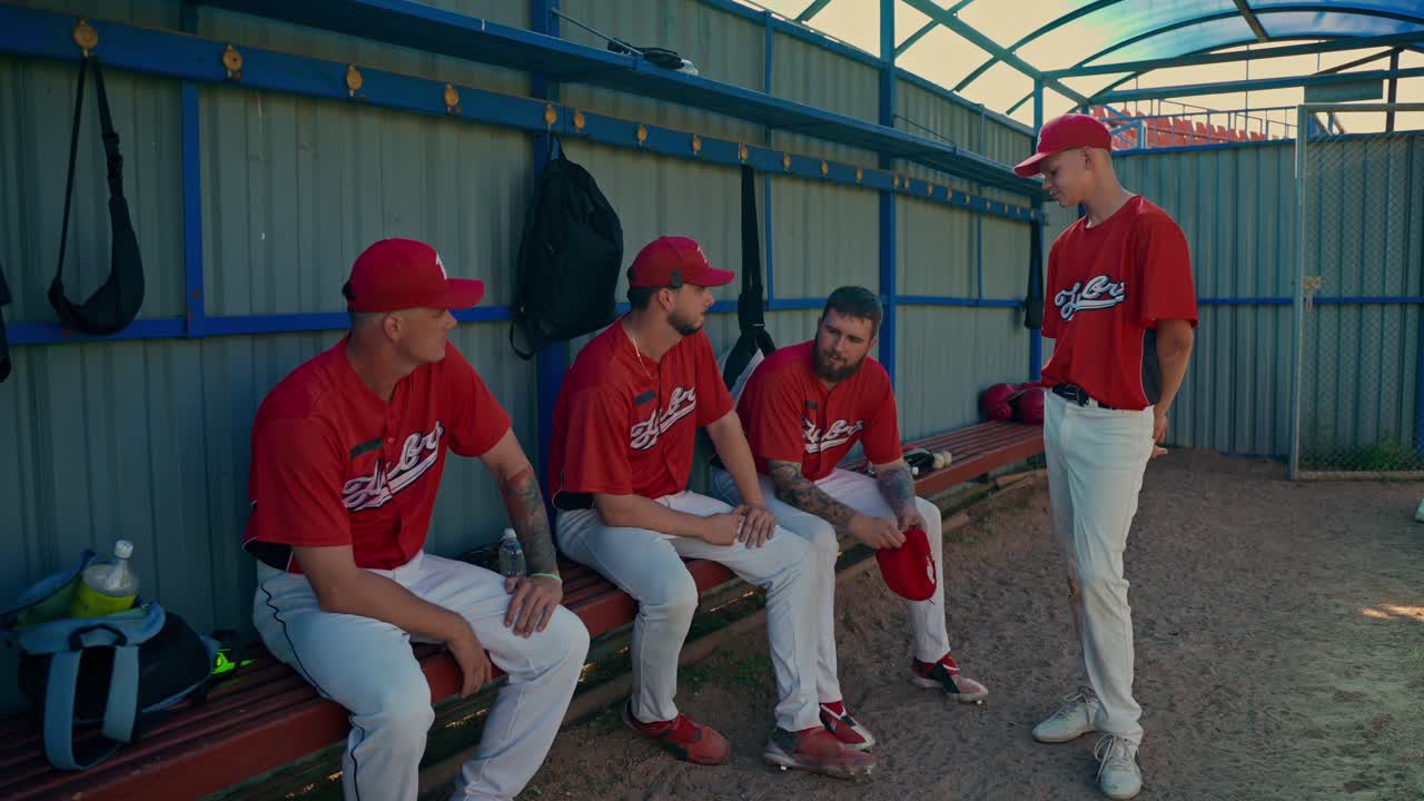 Team di baseball che si rilassa nel modello Relax