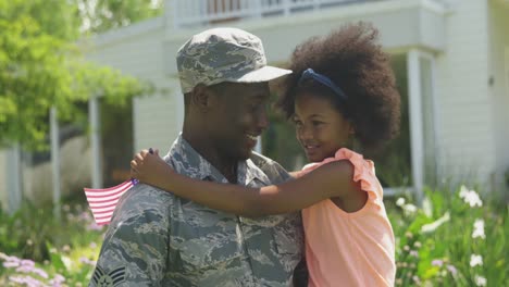 Soldier-with-his-daughter