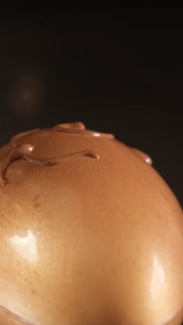 decorating chocolate easter eggs