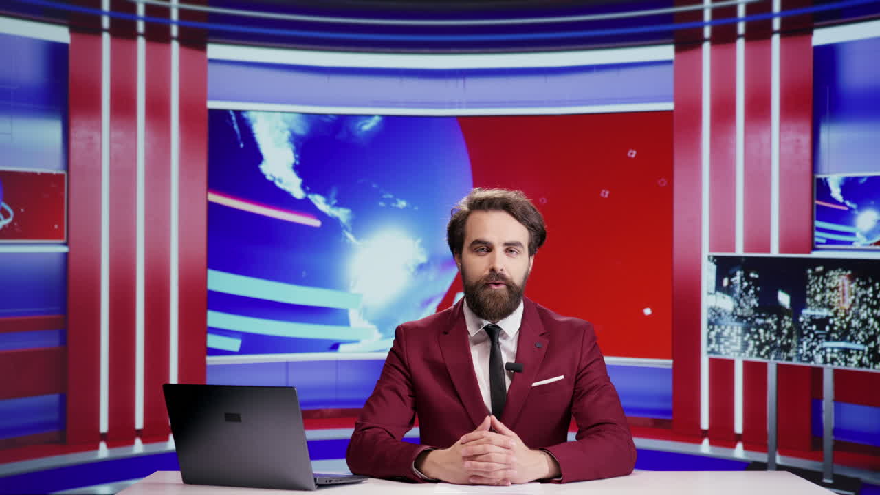 매일 뉴스를 생방송하는 뉴스 캐스터