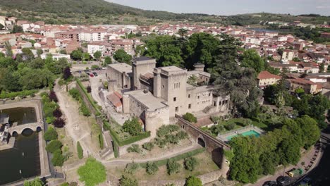 aeria orbit: captivating jarandilla de la vera castle, cáceres, spain