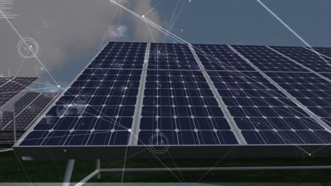 animación de la red de conexiones y procesamiento de datos a través de paneles solares y molinos de viento giratorios.