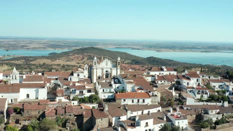 Kirche-Igreja-De-Nossa-Senhora-Da-Lagoa-Auf-Dem-Hügel-Von-Monsaraz