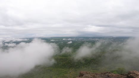 Timelapse-of-clouds-approaching,-Kaldurg-Fort,-Palghar,-Maharashtra