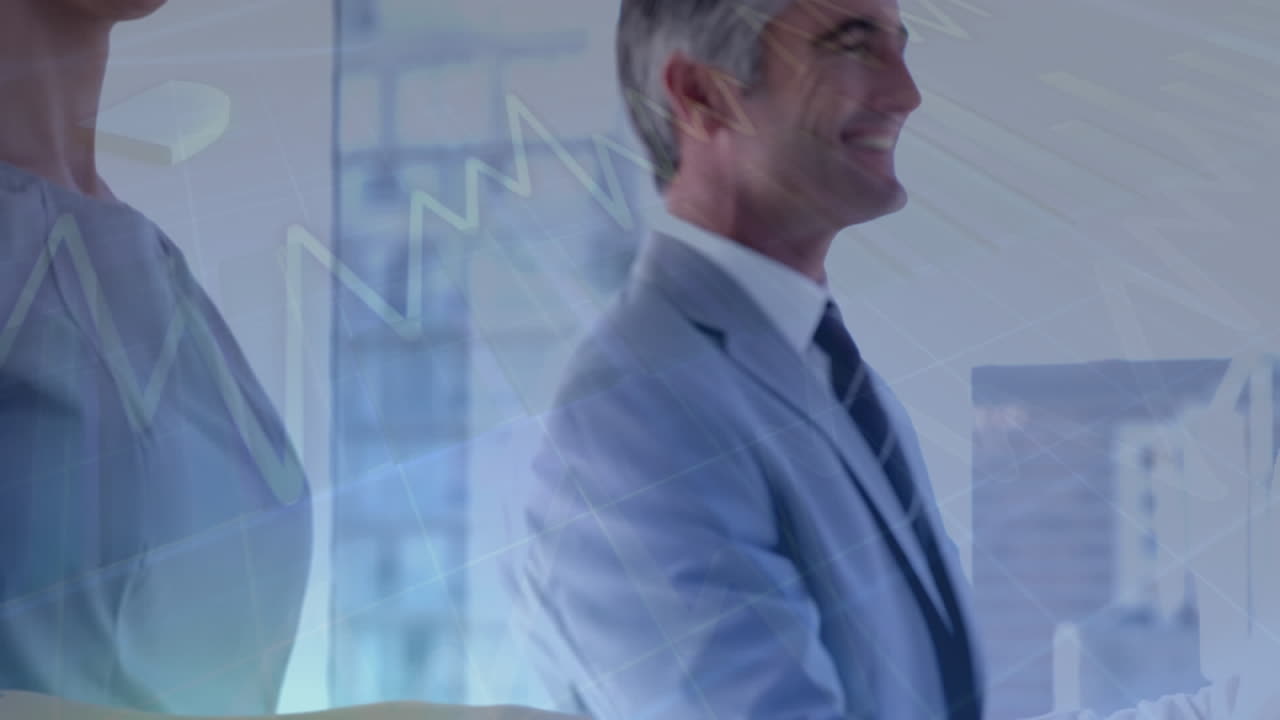 procesamiento de datos estadísticos contra la sección media de un hombre de negocios y una mujer de negocios que se dan la mano