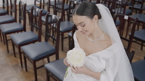 la novia esperando la ceremonia