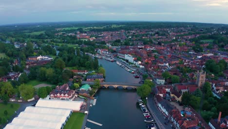 aerial view with a drone of the amazing landscape with the river thames in henley-on-thames, england