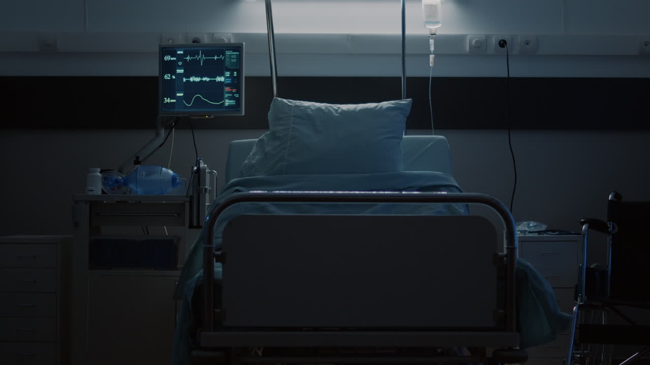 Empty intensive recovery room as hospital ward