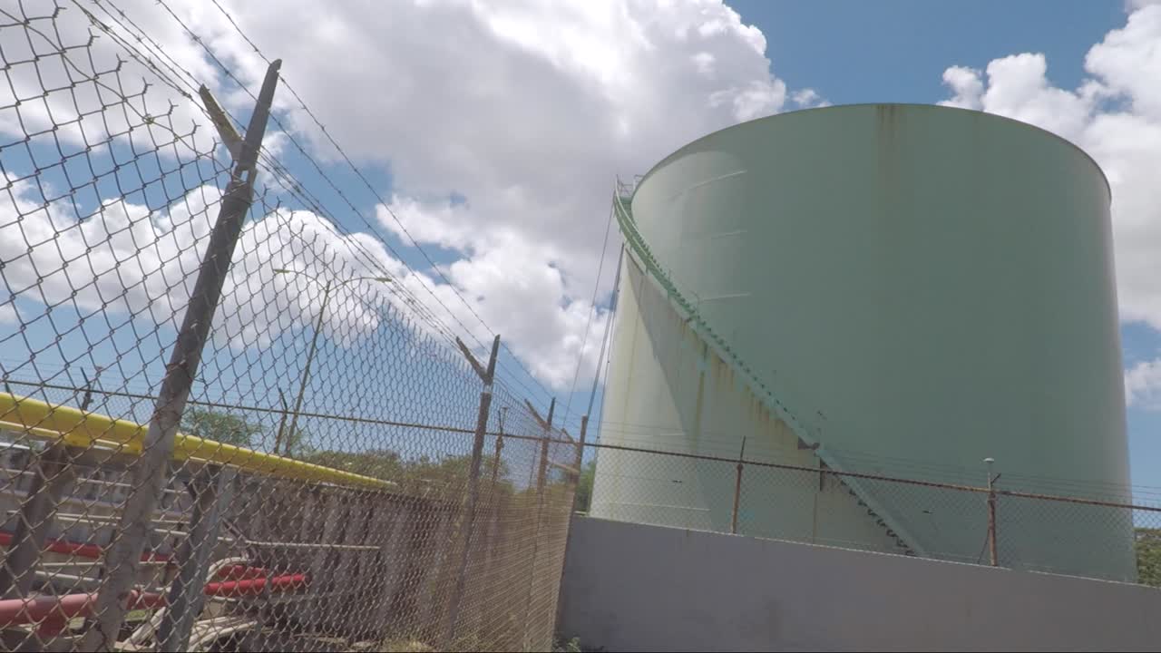 Power energy pipes filled with energy connected to storage