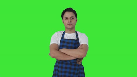 retrato de un cocinero indio confiado pantalla verde