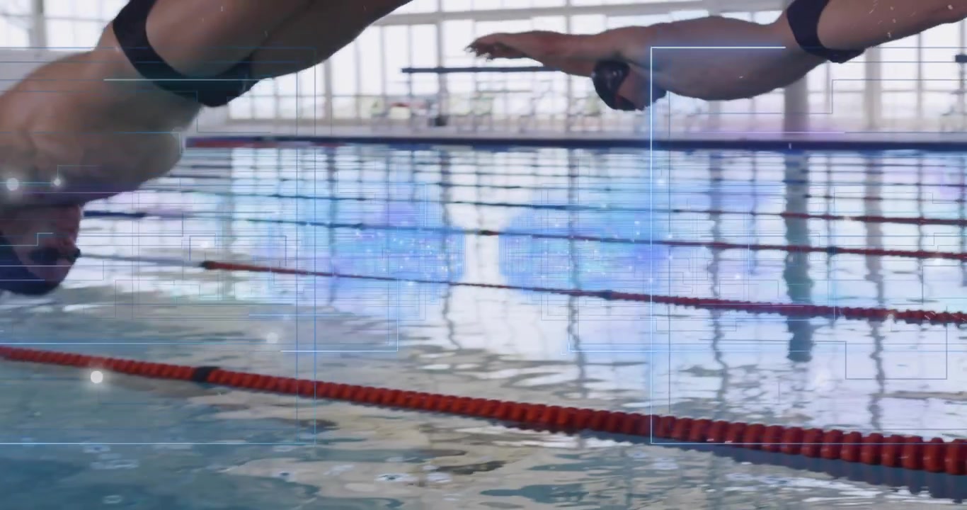 Führender Schwimmer stößt sich beim Startsignal ab, taucht ins Wasser, blaue Überlagerung markiert die Schwimmspur.
