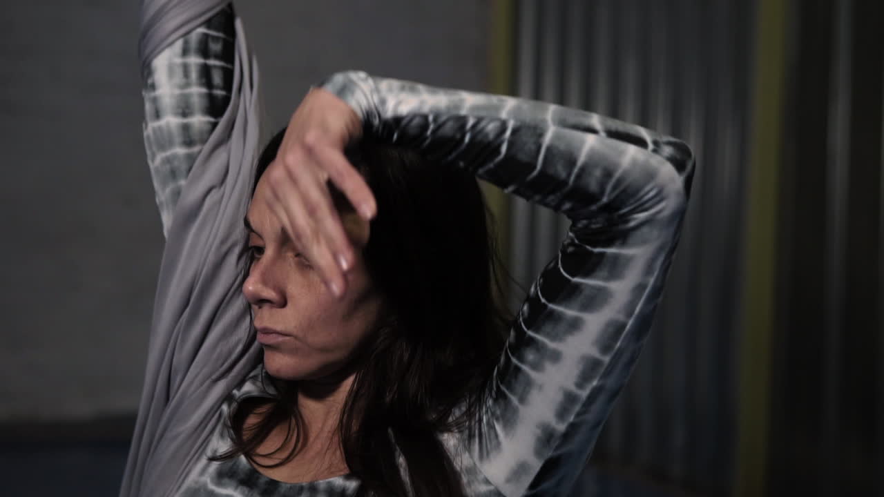 시범 표현 고급 곡예사 스트레칭 근접 촬영