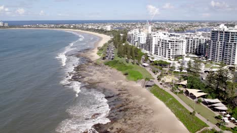 4k drone towards mooloolaba, sunshine coast