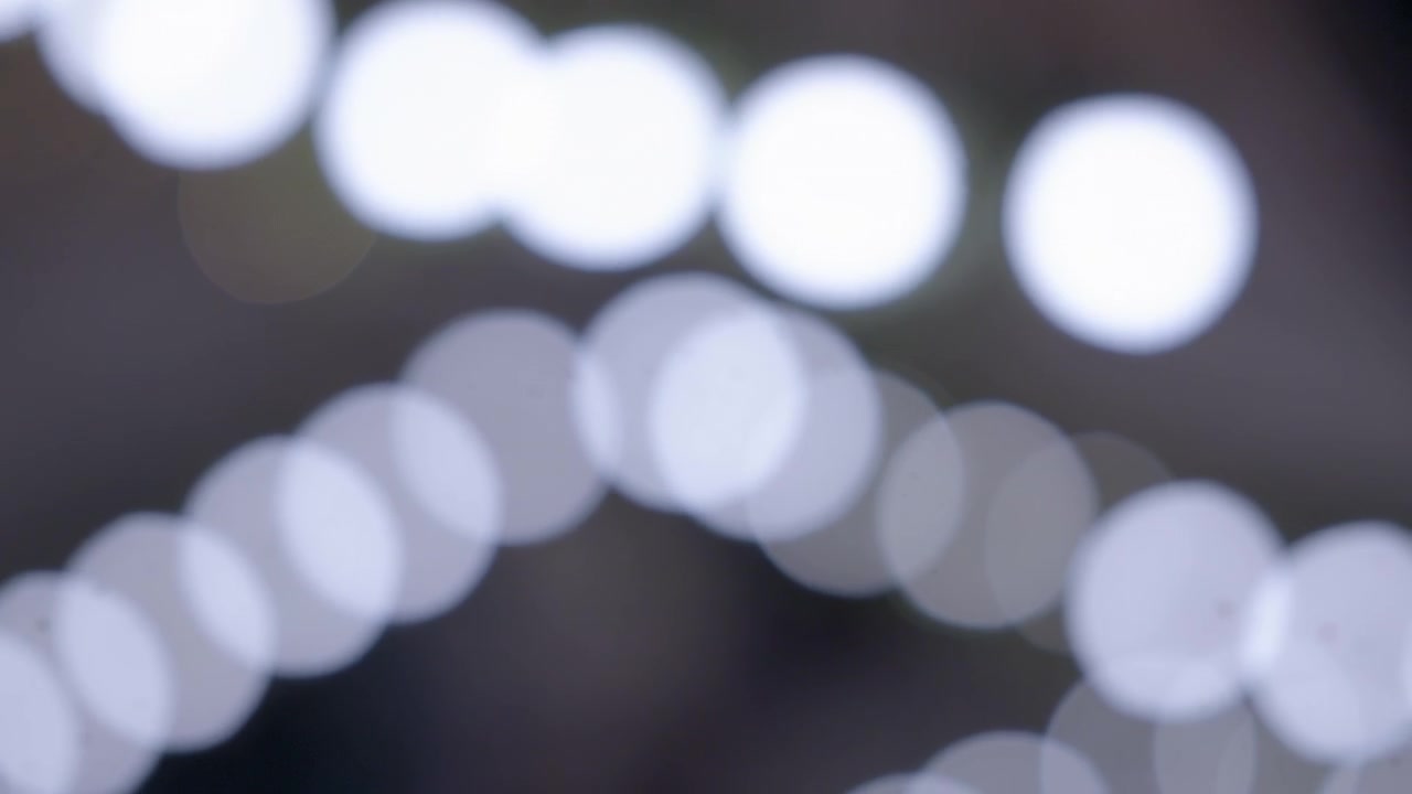 Sfondo bokeh con luci bianche