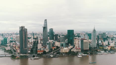 Vista-Panorámica-Del-Distrito-1,-Ciudad-De-Ho-Chi-Minh,-Vietnam-Desde-La-Vista-De-Drones