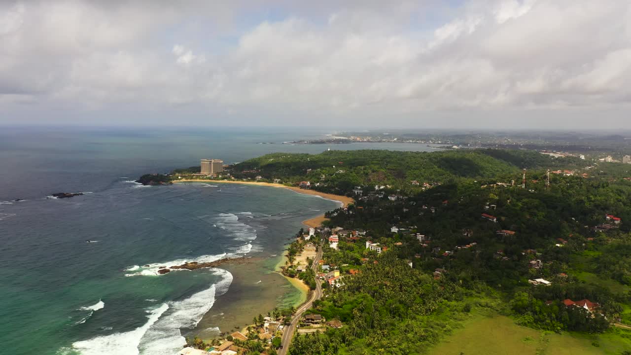 スリランカ島の海岸線と海