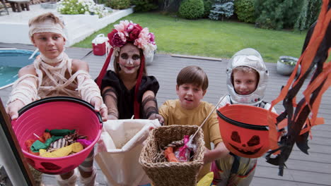 Kids-on-Halloween