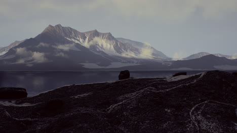 Pacífica-Vista-Tranquila-De-Los-Fiordos-En-Noruega