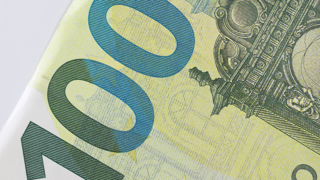 100 유로 회전, 극단적 인 클로즈업